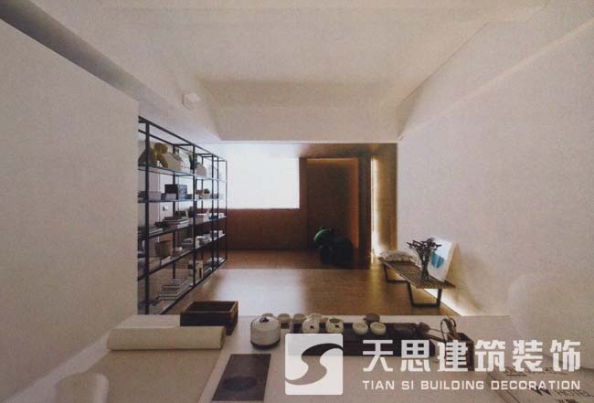 <a href=http://www.miqian.net/ target=_blank class=infotextkey>合肥辦公室裝修</a>側面書架